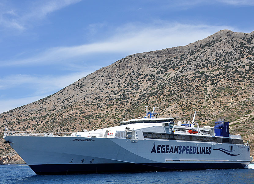 Greek ferries, boats and catamarans. Speedrunner 4. Kamares. Sifnos.