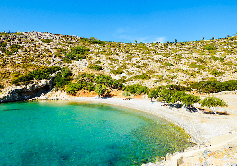 Missa inte Spilia beach när du reser till Agathonissi i Grekland.