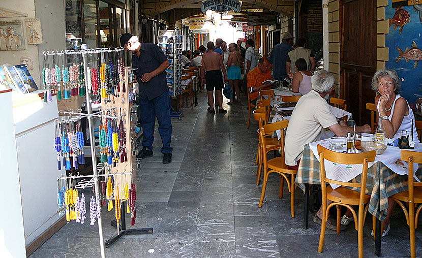 Tavernor och restauranger i Heraklion på Kreta.