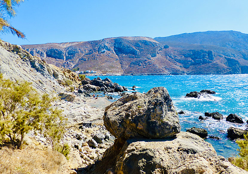 Kalimera beach på Kalymnos ligger mellan stränderna Kantouni, Linaria och Platys Gialos.