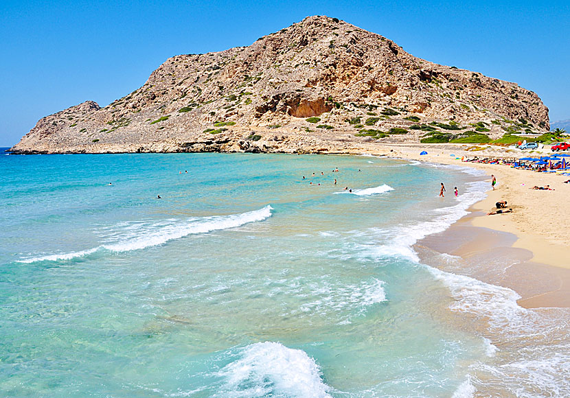 Missa inte Agios Nikolaos beach som ligger två kilometer söder om Finiki på Karpathos.