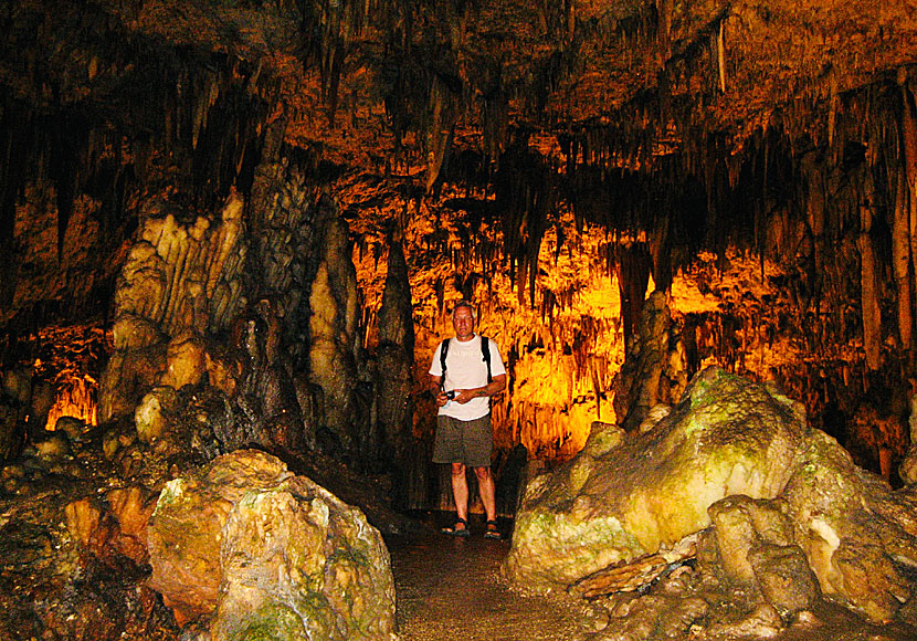 Drogarati cave på Kefalonia är en av grekiska övärldens mest imponerande grottor.
