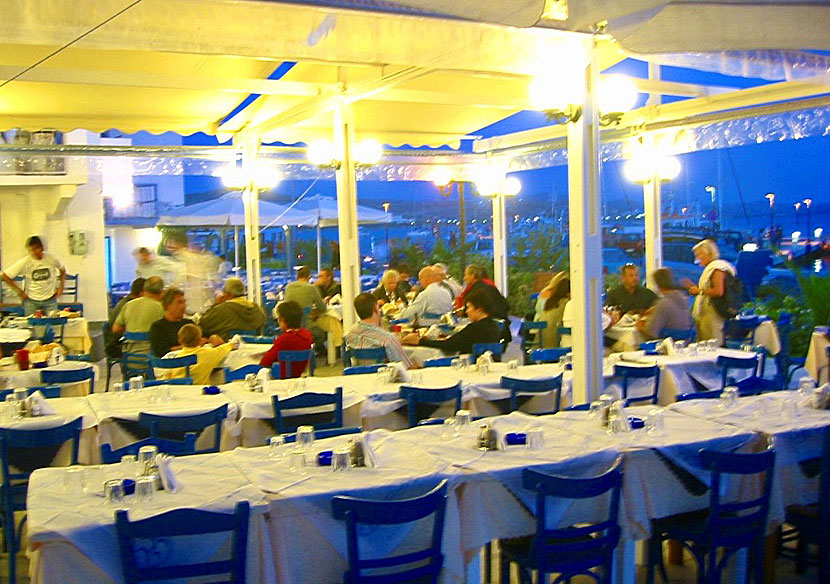 Flisvos Restaurant i Adamas på Milos.