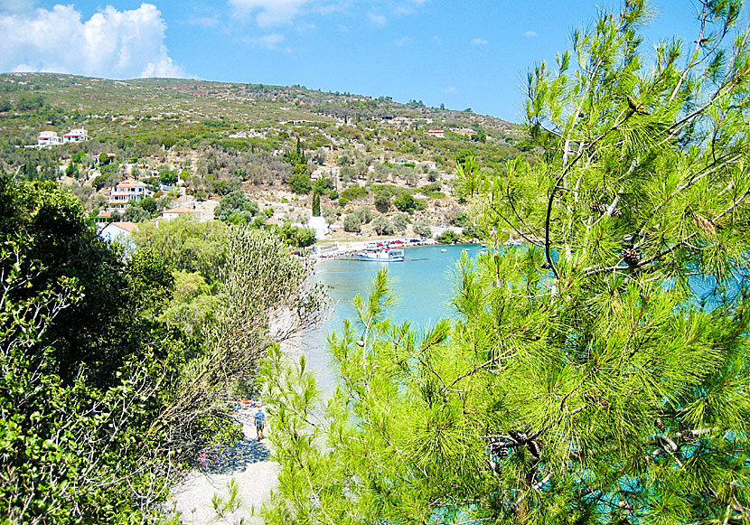 Bra hotell och pensionat vid stranden i Kerveli på östra Samos.
