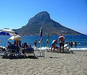 Telendos sett fr&aring;n Massouri p&aring; Kalymnos.