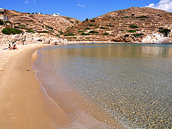 Kolitsani beach . Ios.