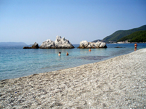 En liten bit av den jättefina Milia stranden. Skopelos .