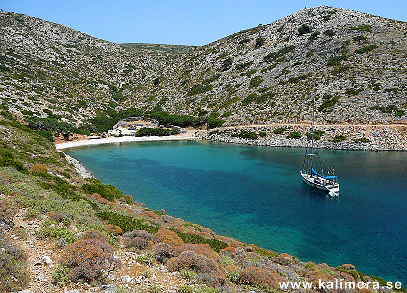 Spilia beach på Agathonissi.