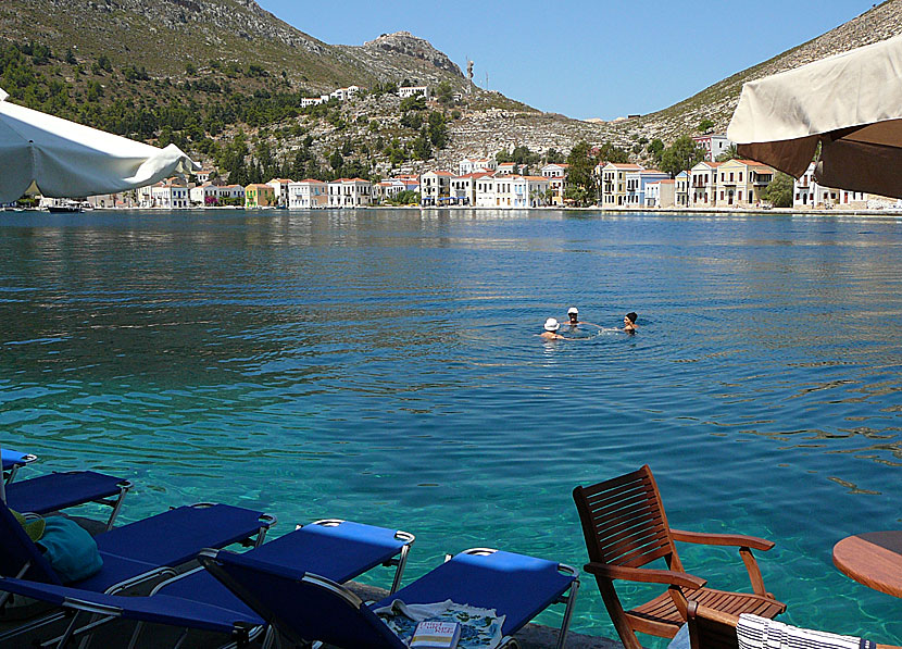 Hamnpromenaden på Kastelorizo.