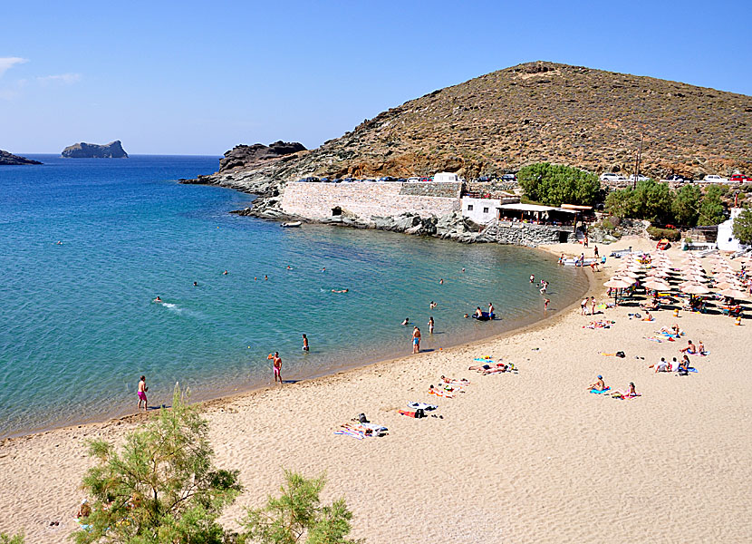 Apothikes och Mikri Kolymbithra beach på Tinos.