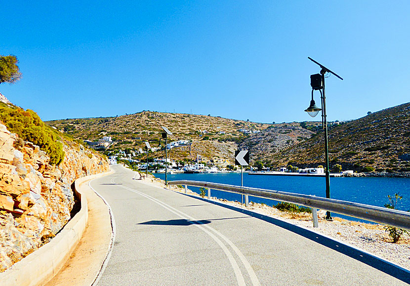 Vägen som går från hamnbyn Agios Georgios till Spilia beach på Agathonissi.