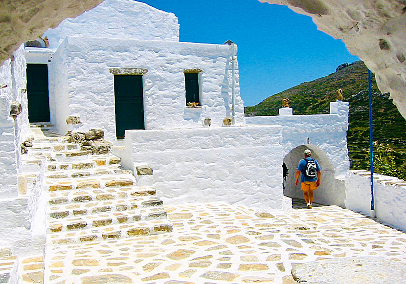 Klostergården i Agios Theologos. Amorgos.