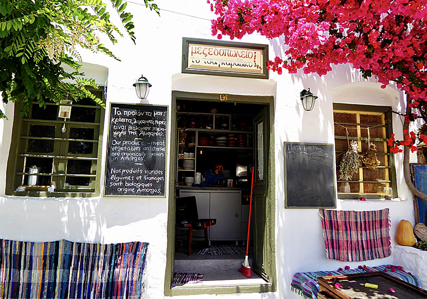 Restauranger i Chora på Amorgos i Grekland.