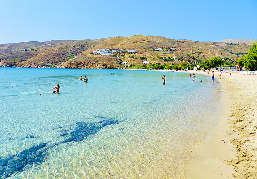 Sandstranden Aegiali beach på Amorgos. 