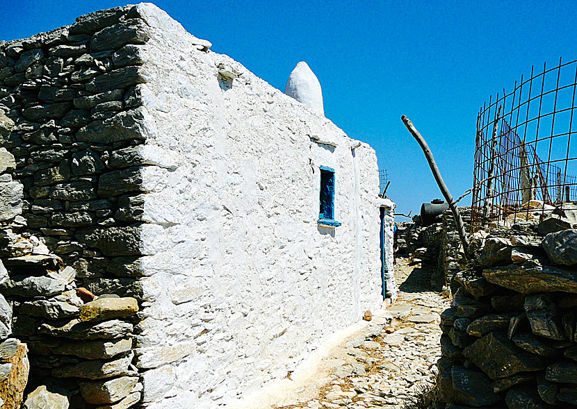 Asfondilitis påminner om den obebodda byn Gera på Tilos.