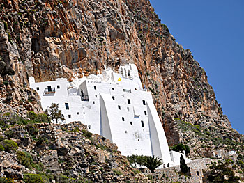 Klostret Panagia Hozoviotissa på Amorgos.