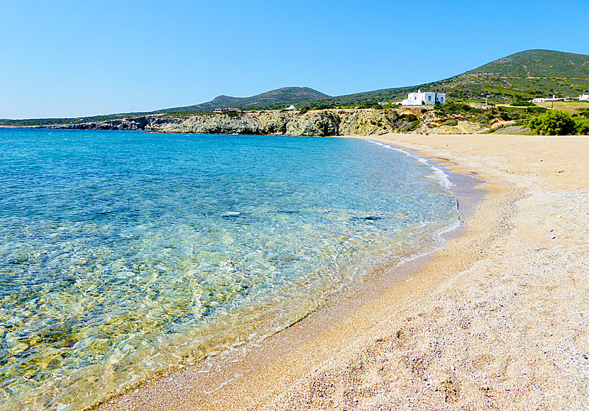 Soros beach är en av Antiparos bästa stränder. 