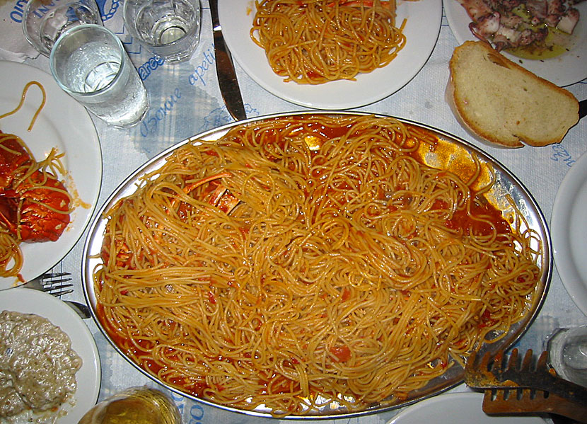 Lobster spaghetti. Languster och spagetti. Astakomakaronada.