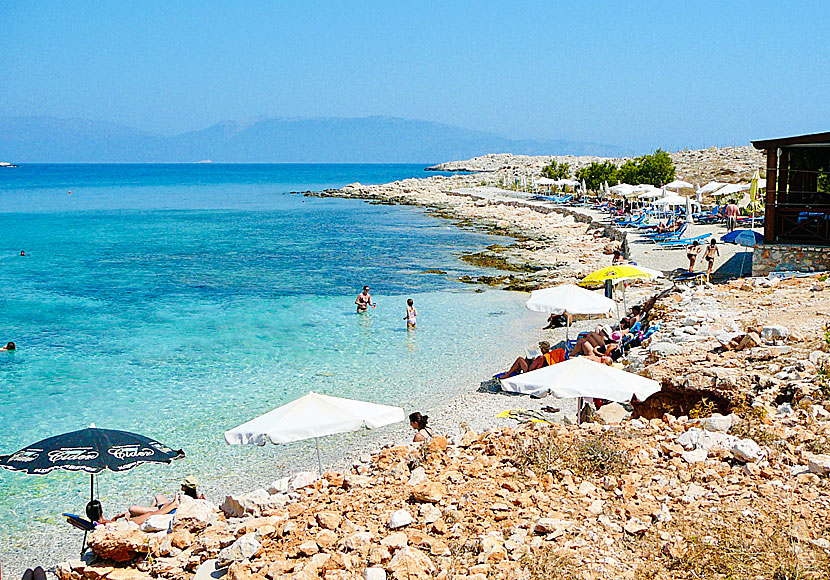 Vid Ftenagia beach på Chalki ligger en fantastisk taverna med mycket god grekisk mat.