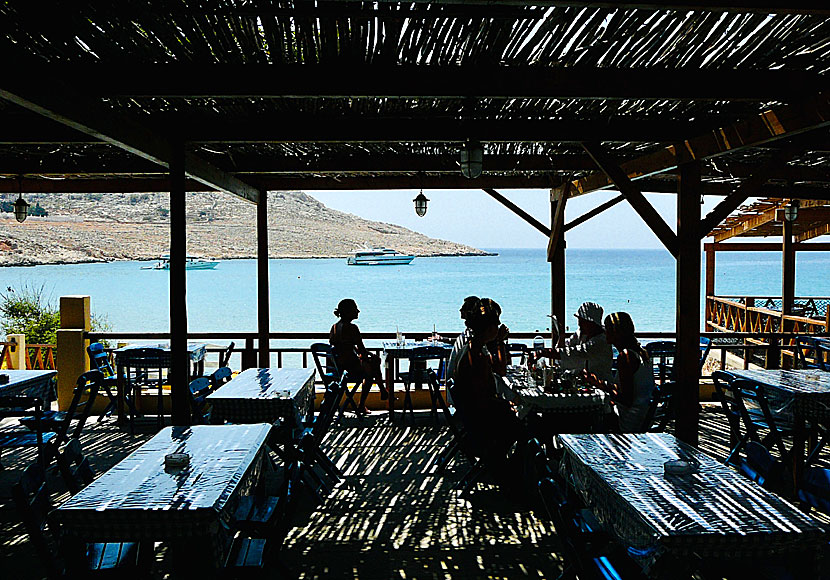 Tavernan vid Pondamos beach. Chalki.