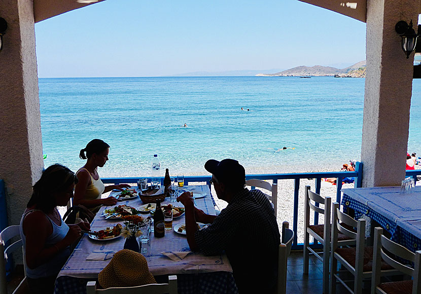 Bra strandnära tavernor och restauranger i Nagos på östra Chios.
