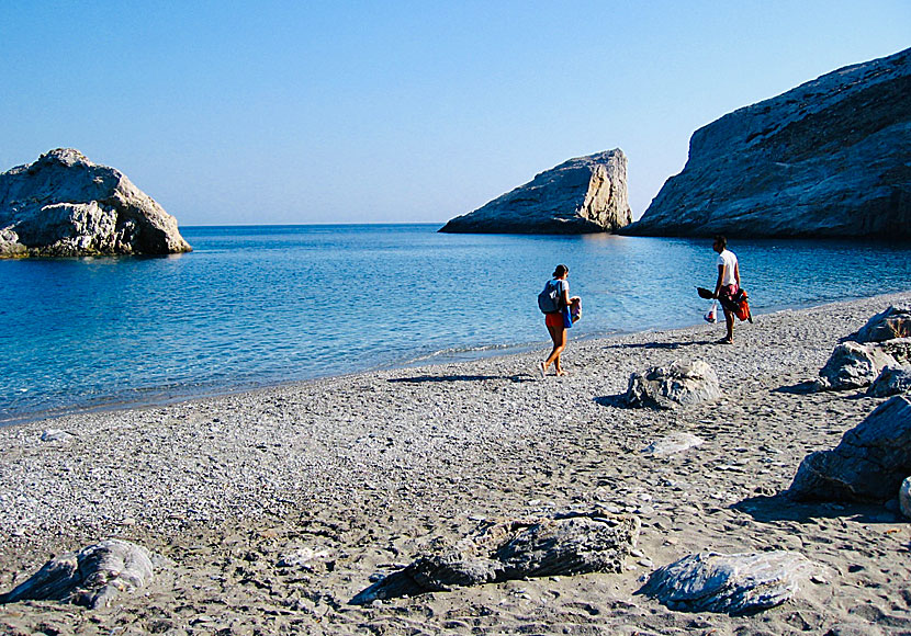 Katergo beach på Folegandros i ögruppen Kykladerna i Grekland. 