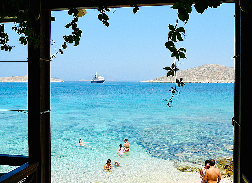 Ftenagia Beach Tavern på Chalki.