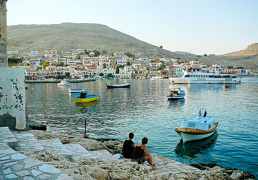 Hamnen i Emborio.