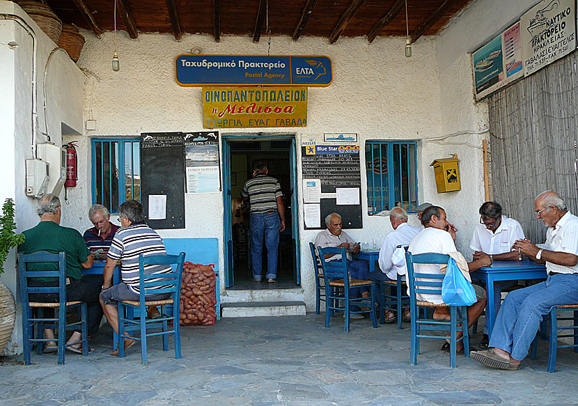 Resebyrå, kafé och minimarket . Iraklia.