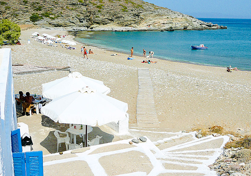 Agios Nikolaos beach  på Sikinos.