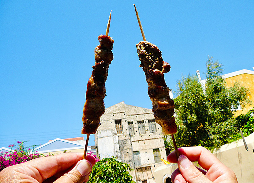 Gyros och souvlaki med pita i Megisti på Kastellorizo. 