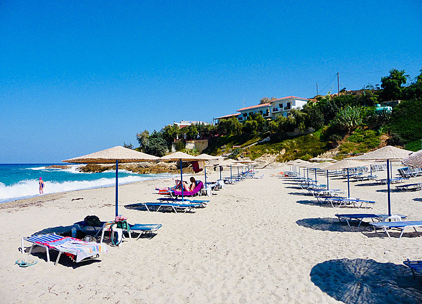 Livadia beach i Armenistis på Ikaria.