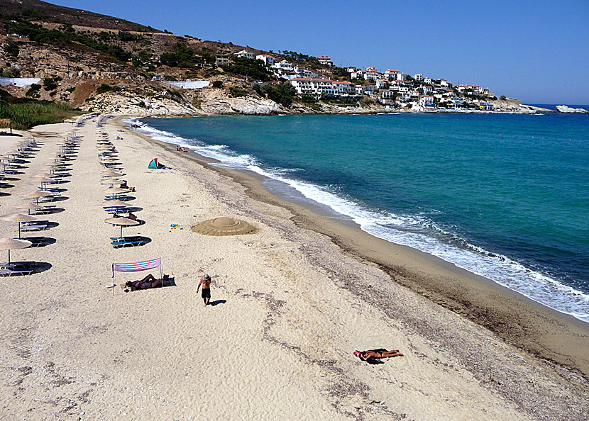 Livadia beach i Armenistis på Ikaria.