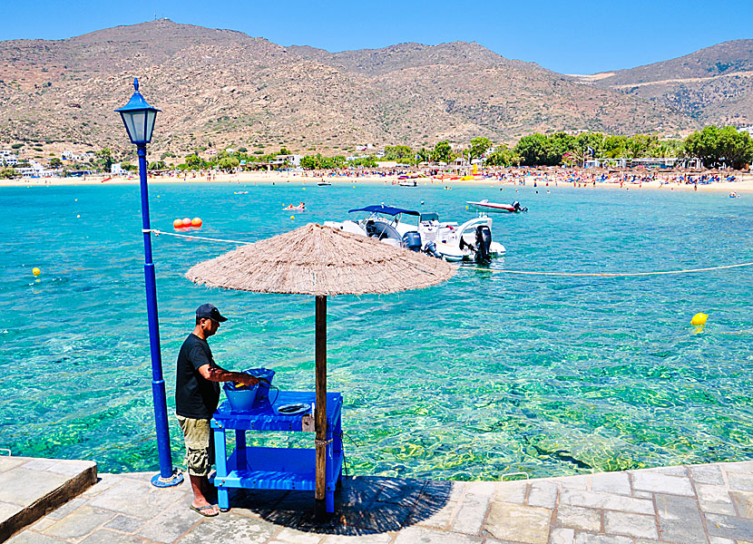 Drakos Taverna vid Mylopotas beach på Ios.