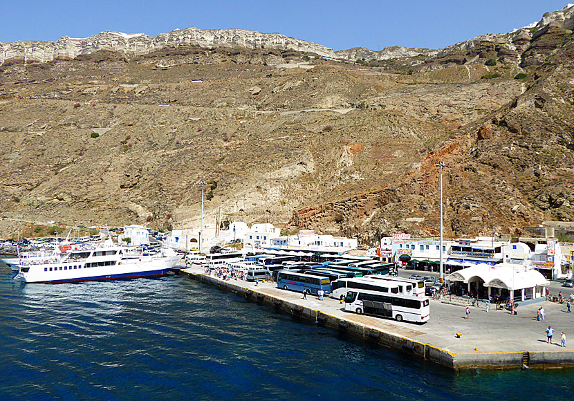 Hamnen på Santorini.