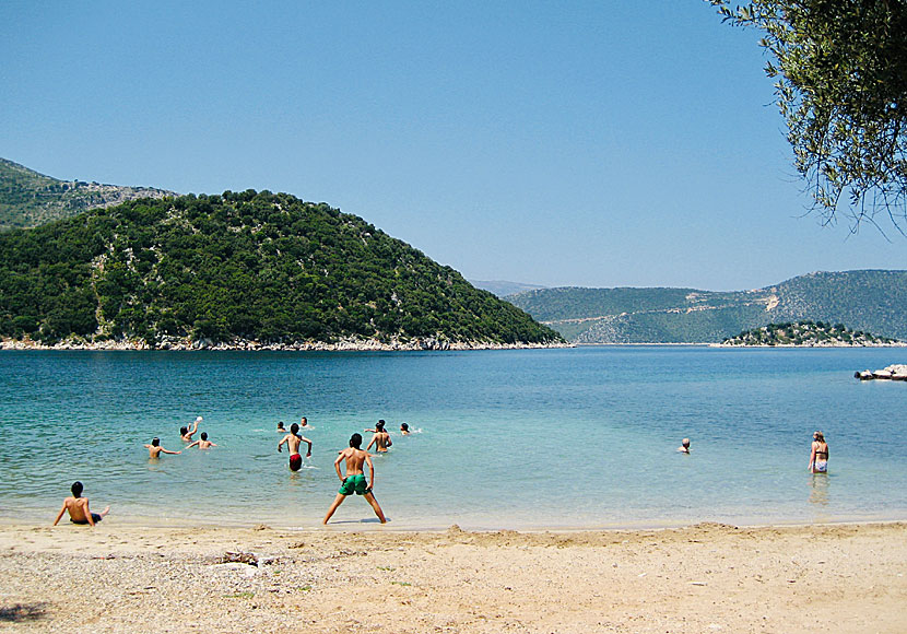 Loutsa beach norr om Vathy på Ithaka.