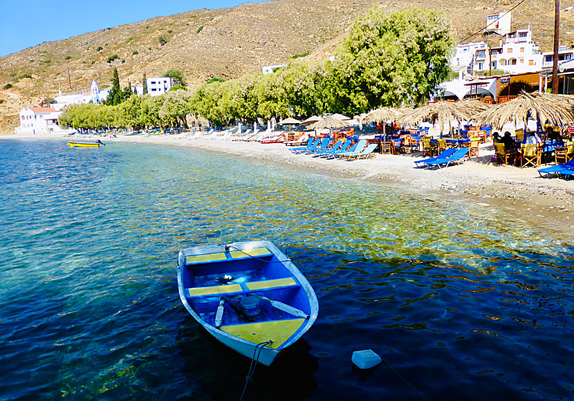 En av två stränder i Emporios på Kalymnos.