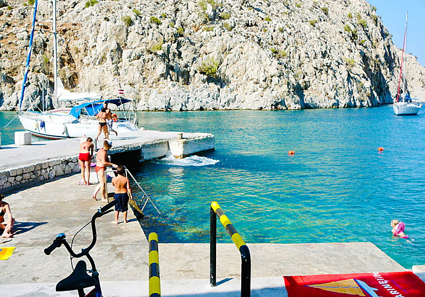 Klippbadet i Rina på Kalymnos passar dig som gillar att snorkla.  