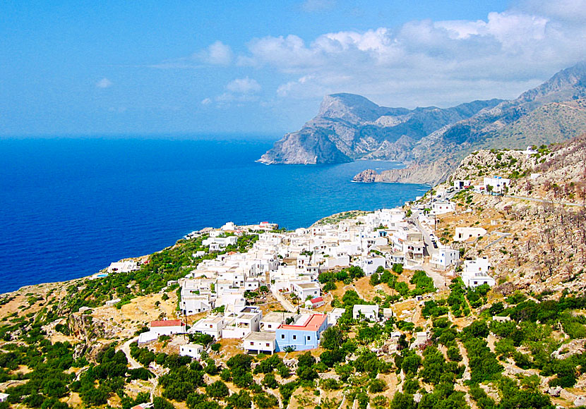 Den vackra och dramatiska naturen är en annan av Karpathos största sevärdheter, som här i byn Mesochori.