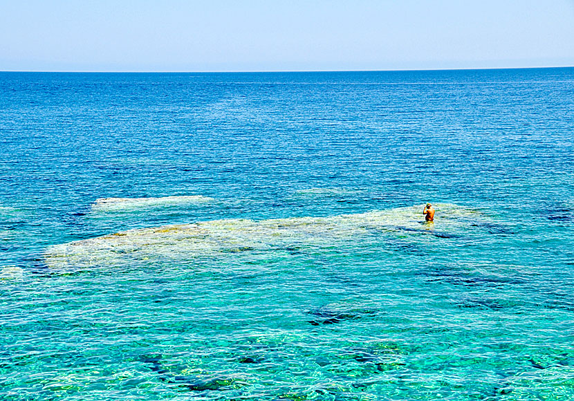 Det finns många fina stränder på Karpathos där det är perfekt att snorkla.  