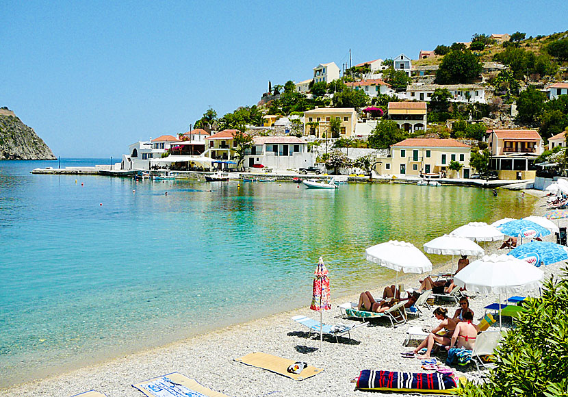 Stranden i Assos på Kefalonia.