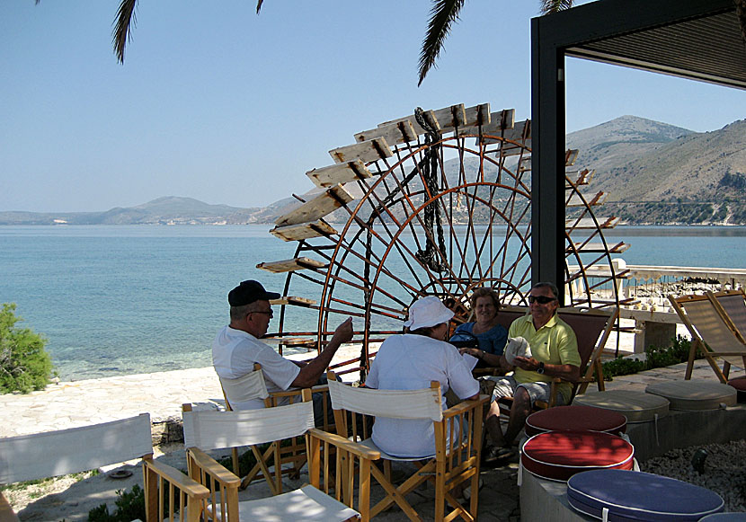 Kaféet vid Katavothres Mill på Kefalonia.