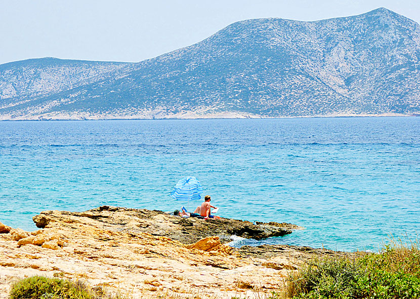 Mellan Amorgos och Koufonissi ligger den obebodda ön Keros som endast arkeologer får gå i land på.