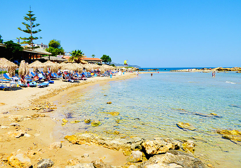 En av stränderna i Kalamaki  väster om Chania på Kreta. 