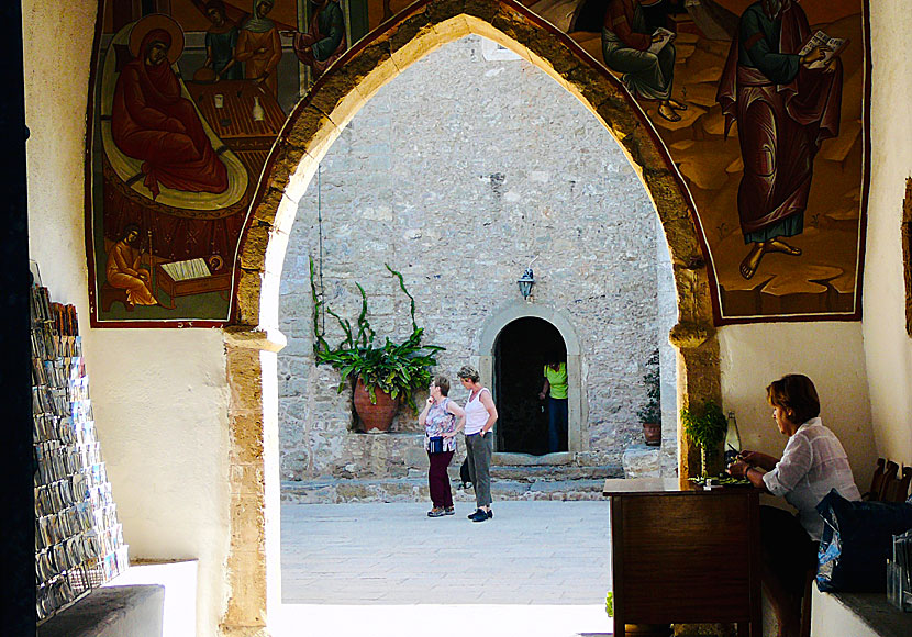 Moni Toplou är ett av de mest betydelsefulla klostren på Kreta.
