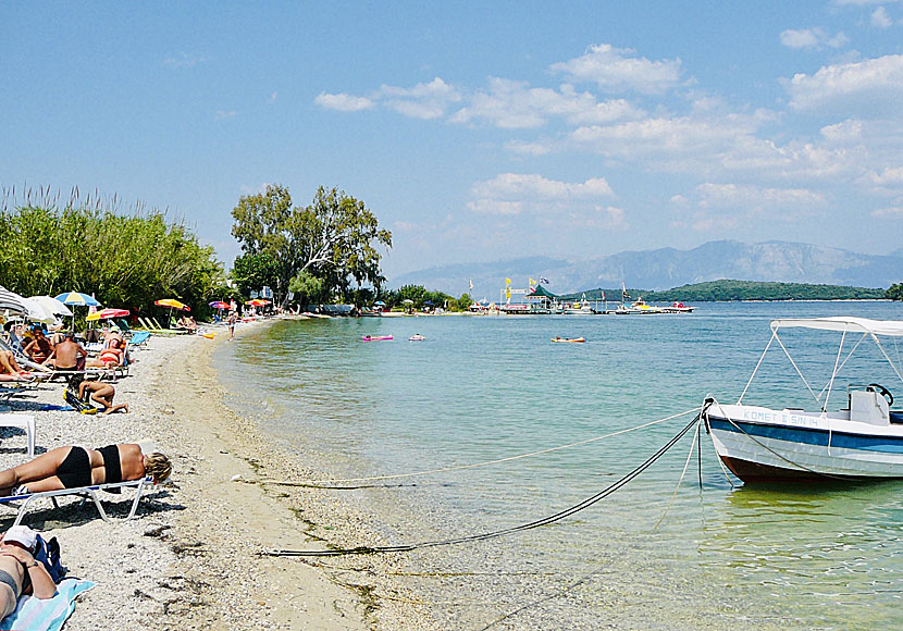 Stranden i Nidri på Lefkas.