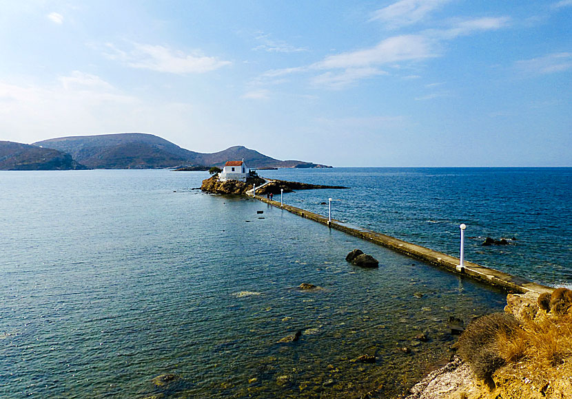 Agios Isidoros chuch nära Gourna beach är en av de kändaste kyrkorna på Leros. 