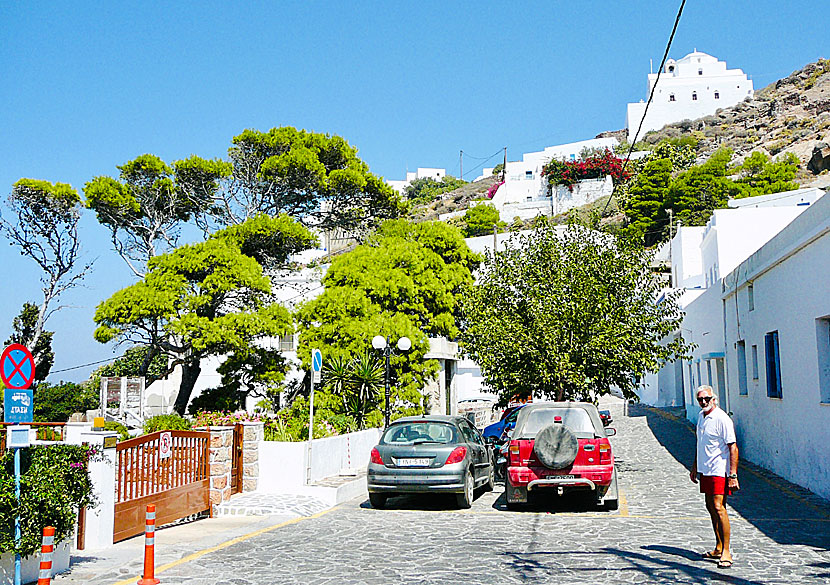 Kyrkor i Plaka på Milos i Grekland.