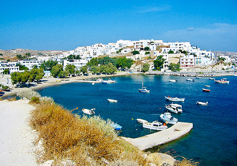 Adamas och Lagada beach på Milos.