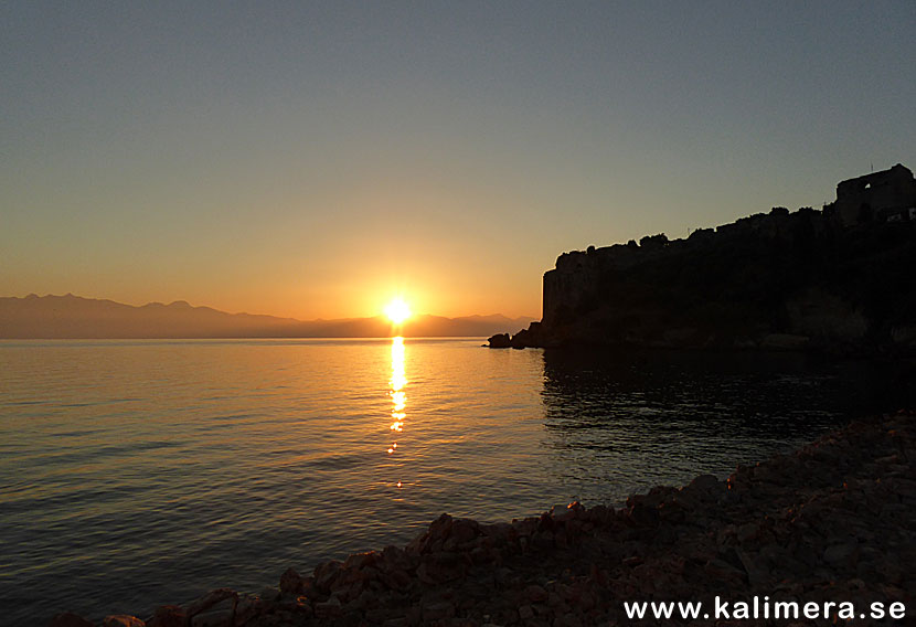 Soluppgång i Koroni på Peloponnesos.